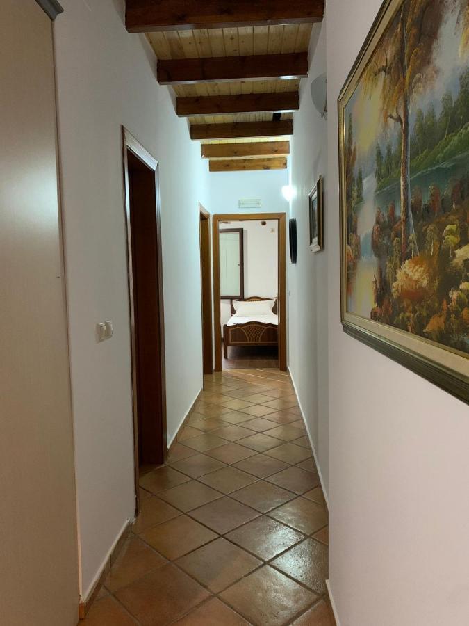 Nomad House-Entire House At Your Disposal,4 Guests بيرات المظهر الخارجي الصورة